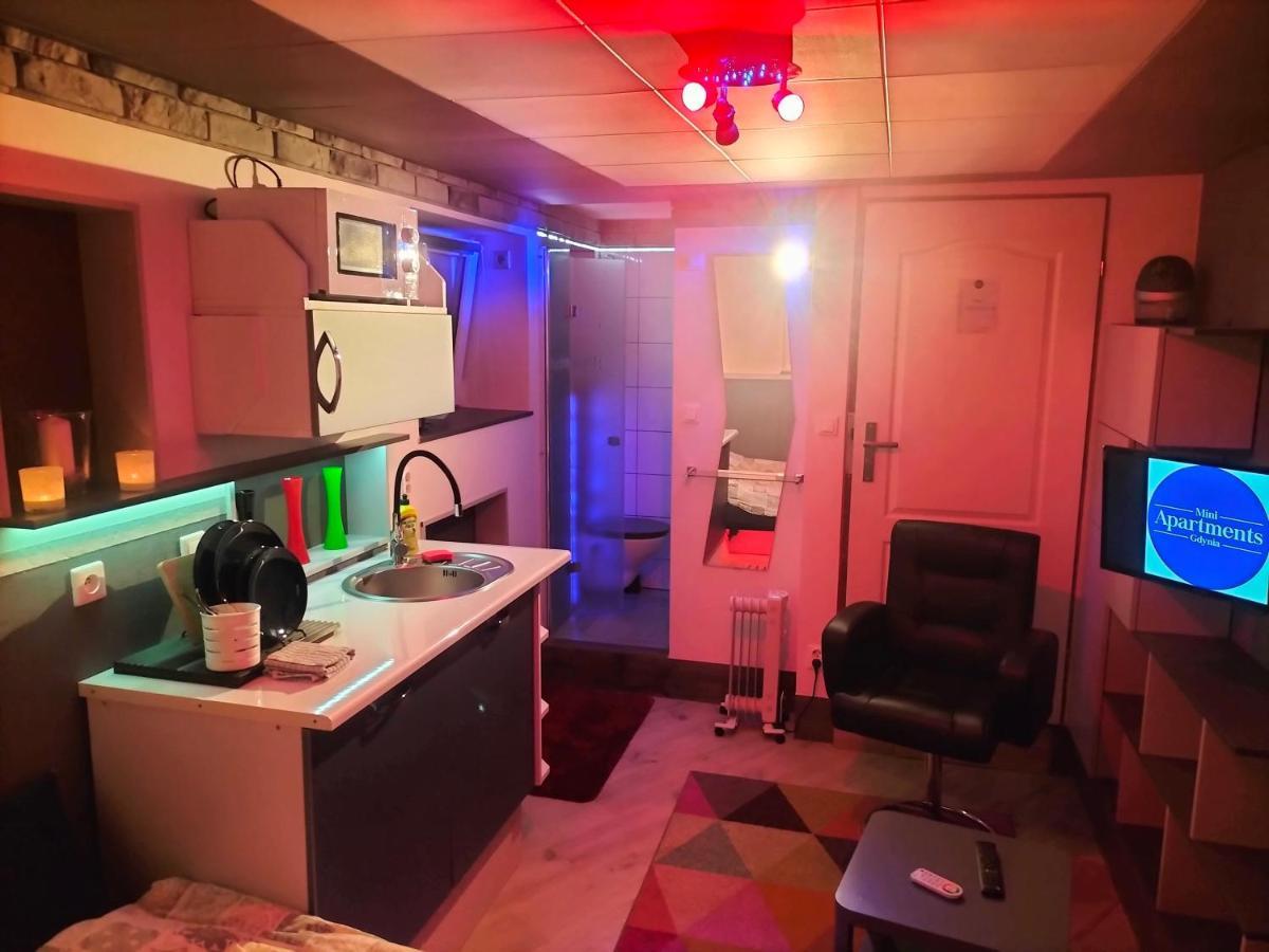 24H Gdynia Mini Apartamenty Na Kod Dostepu & Free Parking & No Keys المظهر الخارجي الصورة