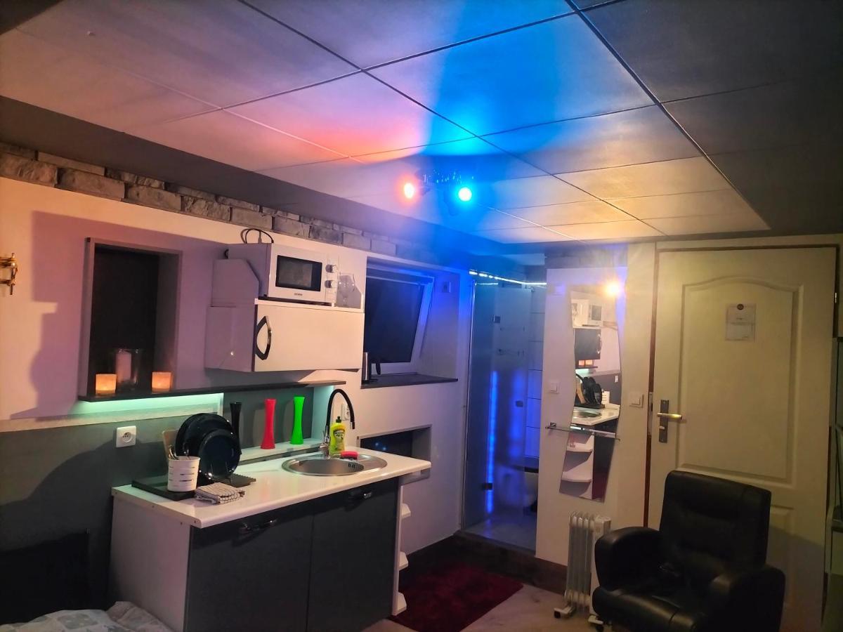 24H Gdynia Mini Apartamenty Na Kod Dostepu & Free Parking & No Keys المظهر الخارجي الصورة