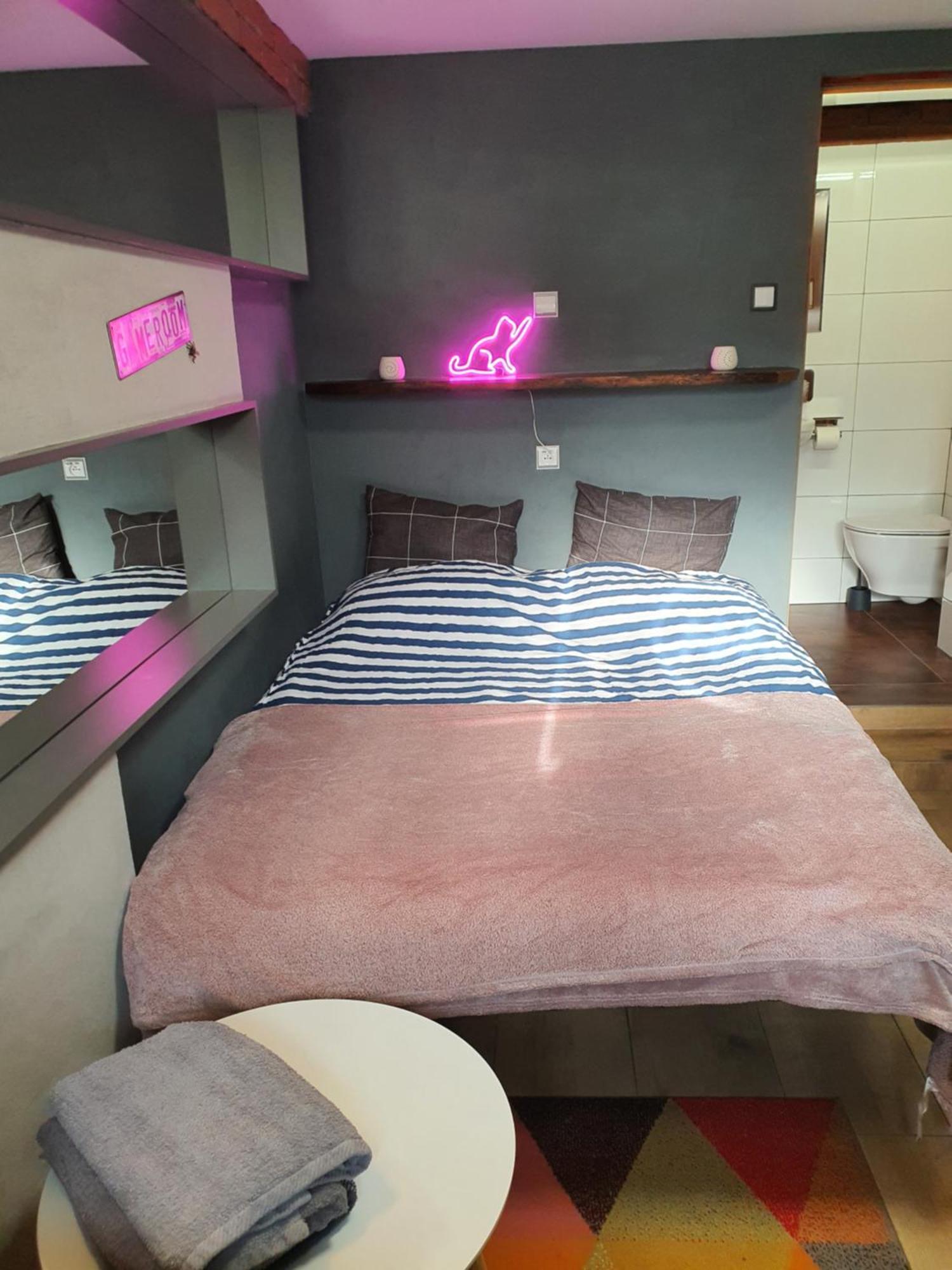 24H Gdynia Mini Apartamenty Na Kod Dostepu & Free Parking & No Keys الغرفة الصورة